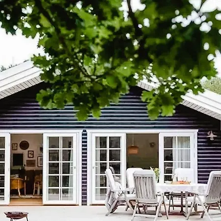 I Fred Med Naturen I Estetiske 